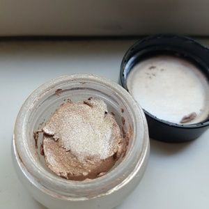 Cream eyeshadow
